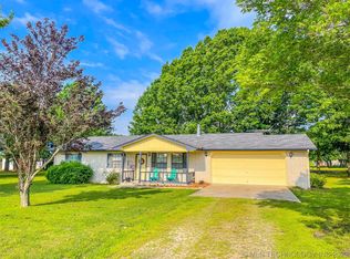 922 Pecan Ln, Eufaula, OK 74432