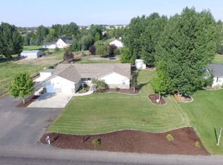 925 Country Rd, Sugar City, ID 83448