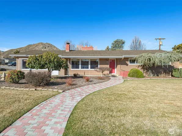 30 Pershing Street, Wenatchee, WA 98801