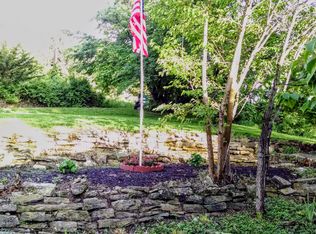 5248 Terra Heights Dr, Manhattan, KS 66503