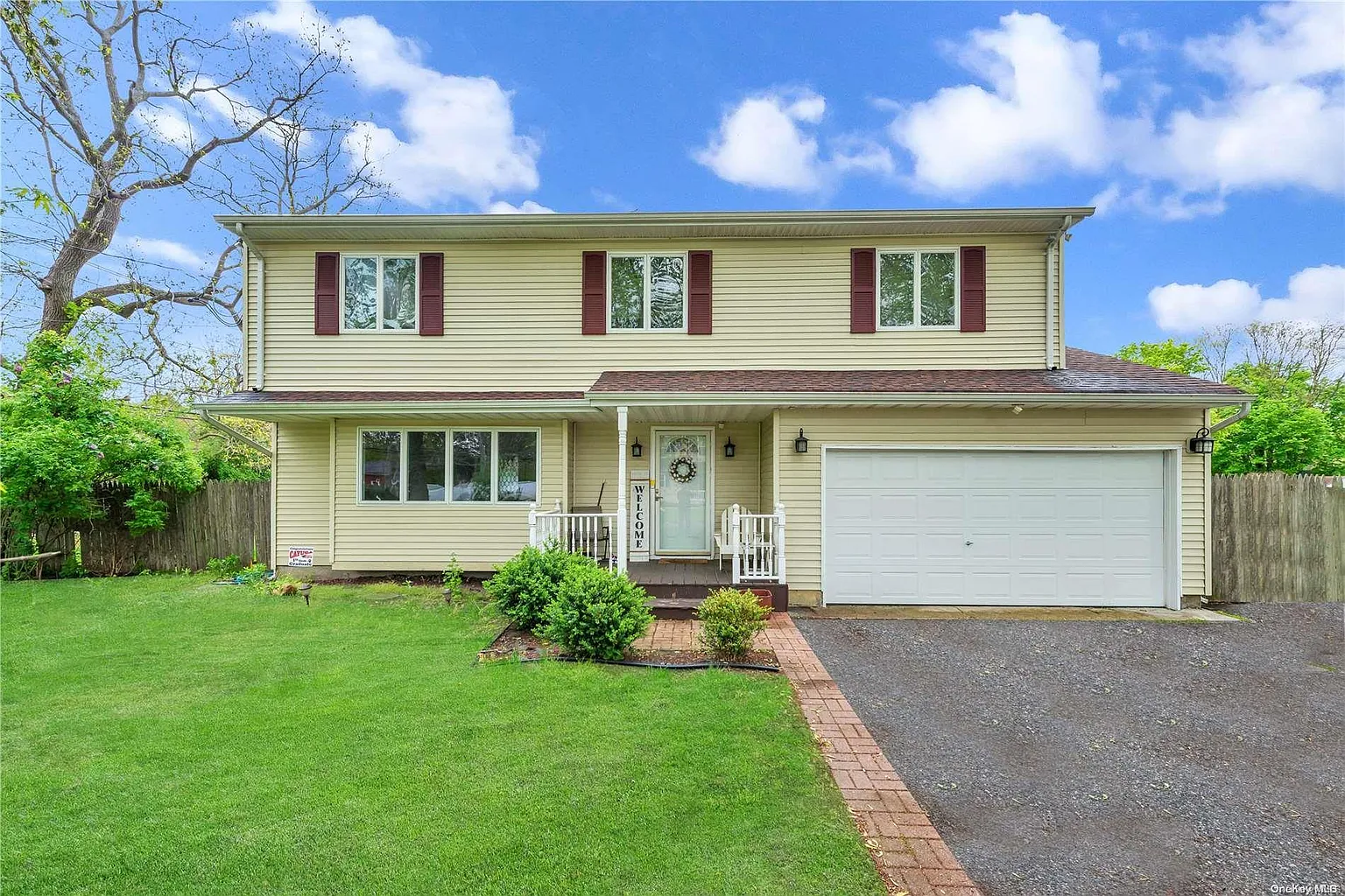 22 Willow Place photo 1