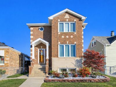 3233 N Ozanam Ave, Chicago, IL, 60634