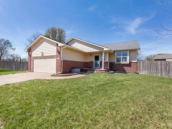 600 Laramie Cir, Maize, KS 67101