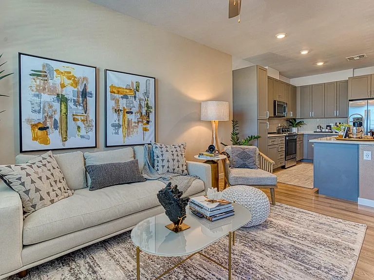 Lucent Scottsdale — Photo 5