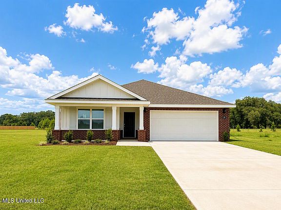 2nd image of 106 Strawberry Dr