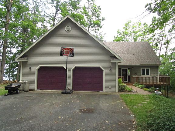 2nd image of 3146 Hidden Ridge Rd