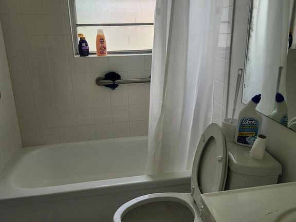 4th image of 5 Mansfield Dr #A