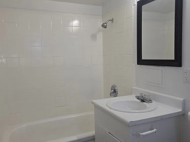 2937 Stewart Ave — Photo 10