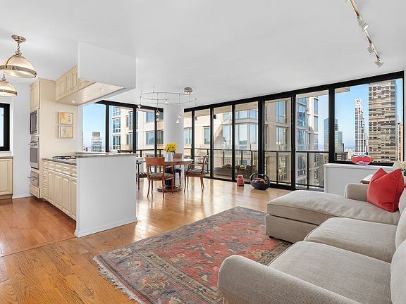 2nd image of 161 W 61st St APT 35C