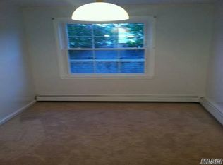 7745 166th St, Fresh Meadows, NY 11366