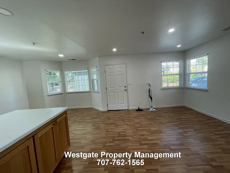 412 Mountain View Ave — Photo 8