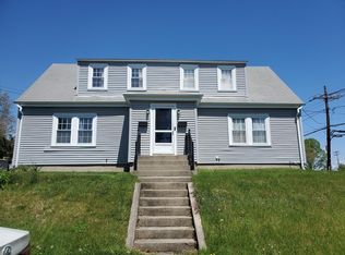 5 Preston Dr, North Kingstown, RI 02852