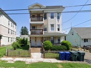 142-144 Cowles St, Bridgeport, CT 06607