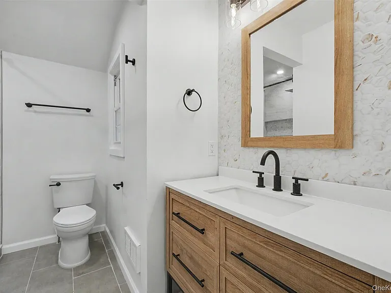6 North St #1 — Photo 19