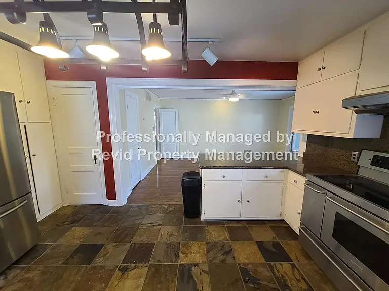 187 Picardy Pl — Photo 15