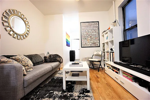 Rented by Compass | media 2