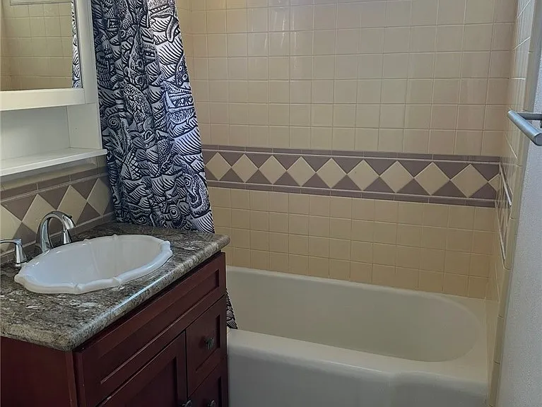 1903 Rosita Ave — Photo 23