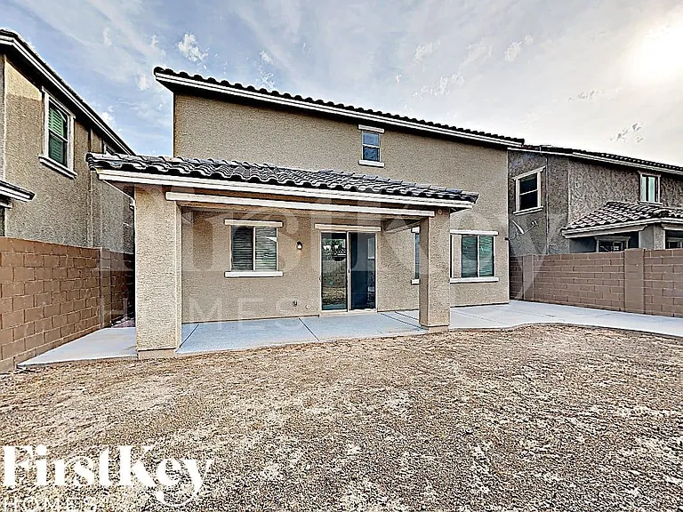 12061 W Rowel Rd — Photo 15