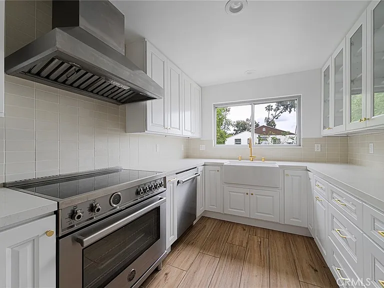 420 S Madison Ave #205 — Photo 12