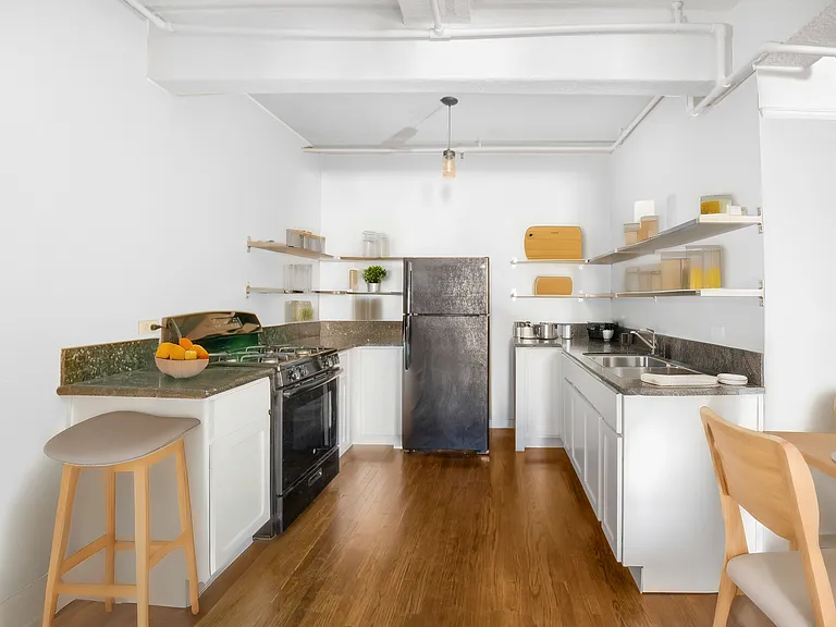 1217 N Mesa St — Photo 8