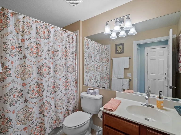 2121 Burgos Dr — Photo 10