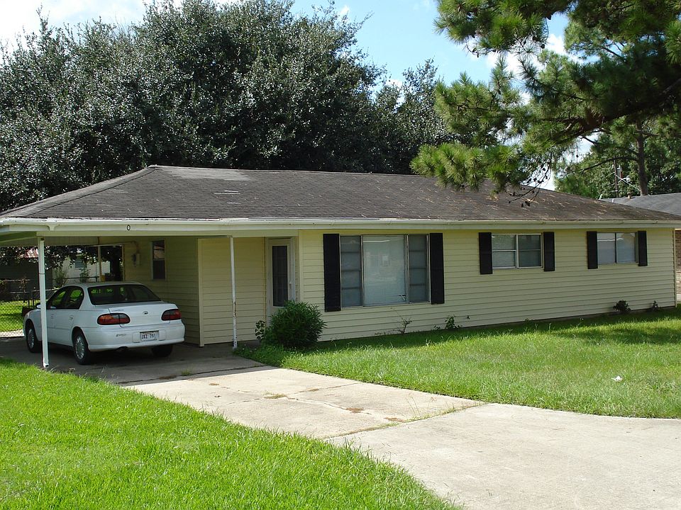 1st image of 207 Eula Dr