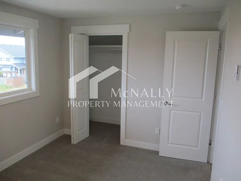 5401 N Court St #A — Photo 18