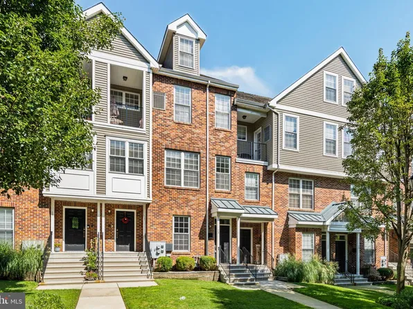 13 Brewerytown Ct, Philadelphia, PA 19121