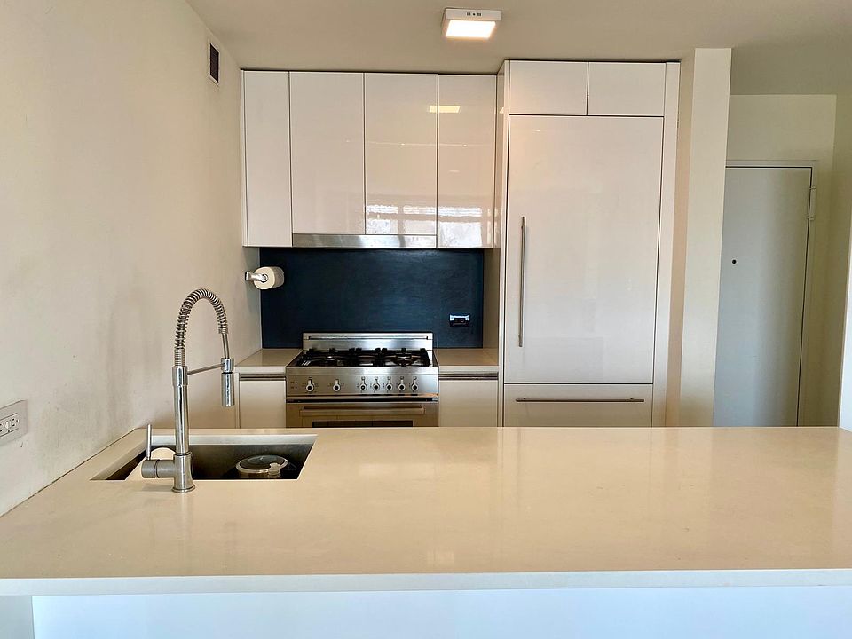 1st image of 301 W 53rd St APT 24D