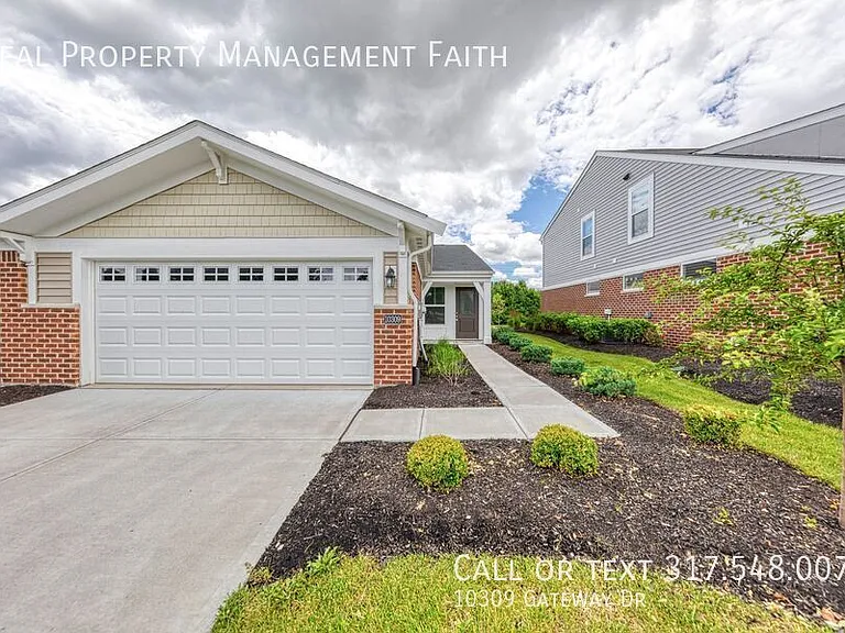 10309 Gateway Dr — Photo 2