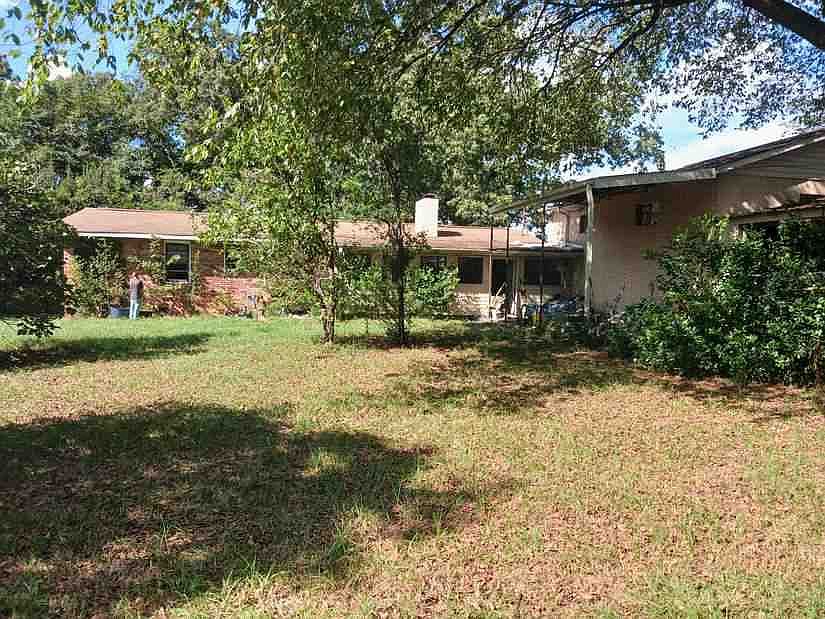 1st image of 107 Archdale Dr