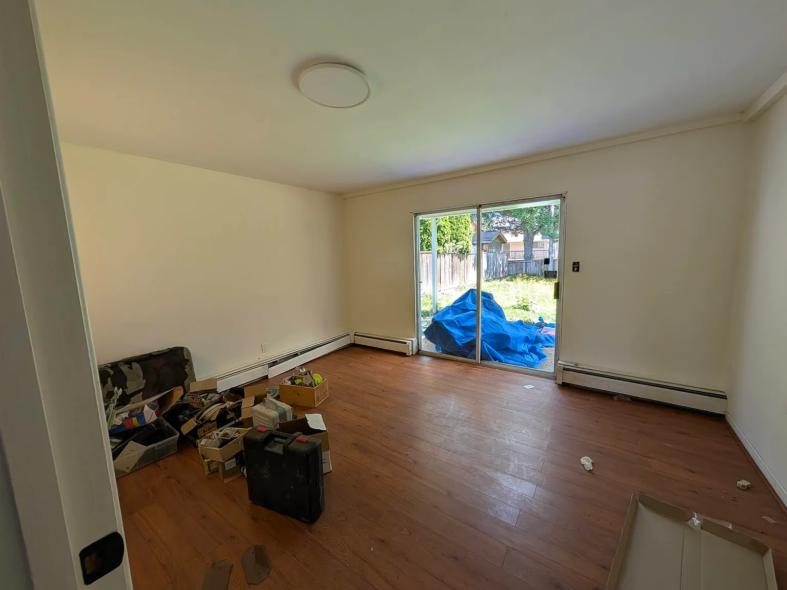 2 bed, 1027 sqft, $2,200 — Photo 2