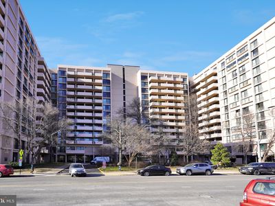 4141 N Henderson Rd APT 1012, Arlington, VA, 22203