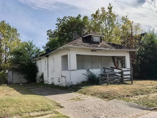 105 Cronkhite Ave, Danville, IL 61832