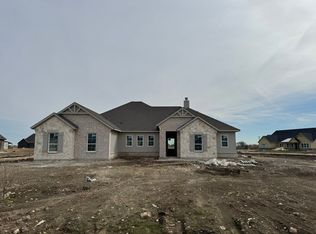 2204 Continent Ct, Krum, TX 76249