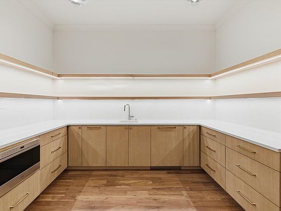 20th image of 818 Brentview Dr