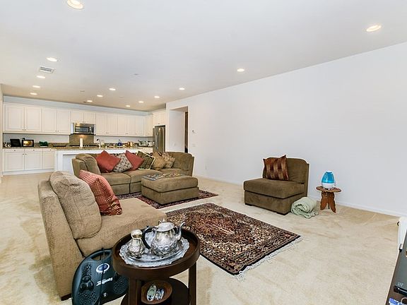 4th image of 5062 S Centennial Cir