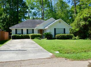 916 Norval St, Mandeville, LA 70448