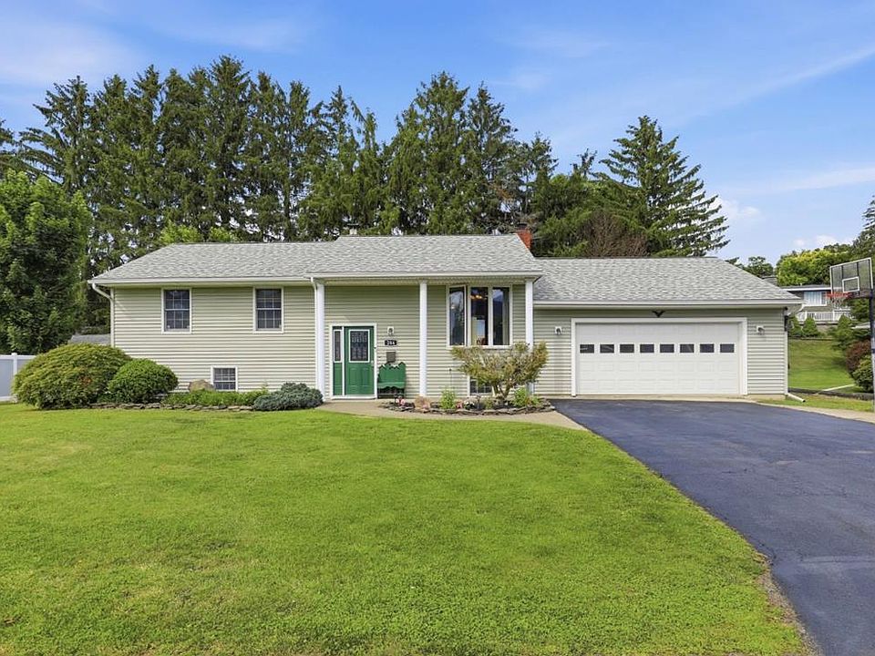 1st image of 284 Pine Tree Rd