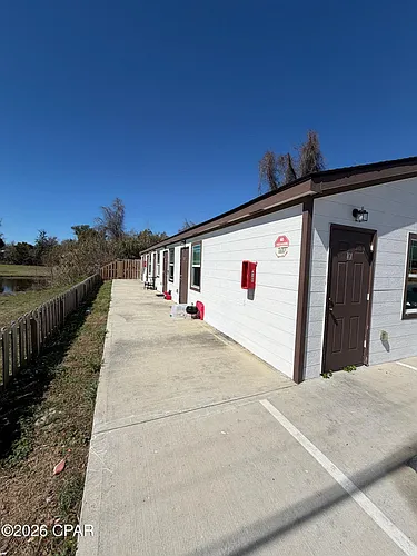 143 Claire Ave #106 Photo 1