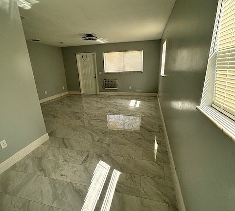 5th image of 1501 S K St #B