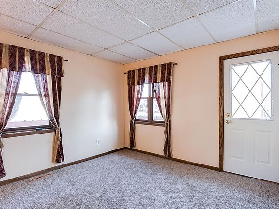 3rd image of 420 Maria Ave