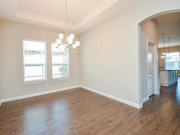 5th image of 1322 Malea Daisy Ln