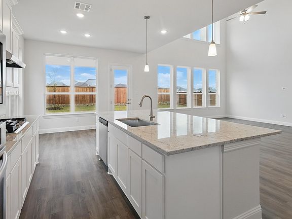 7th image of this home