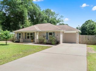 5951 Country Club Rd, Milton, FL 32570