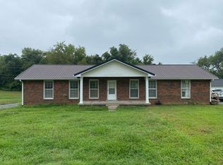 6 Holloway Rd, Lebanon, TN 37090