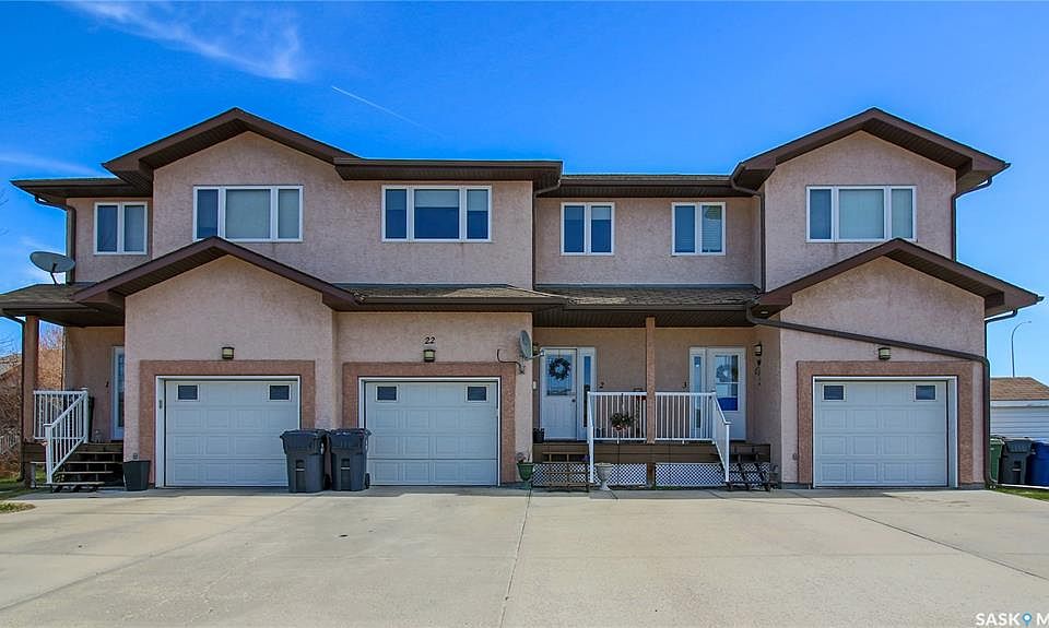 1st image of UNIT 2-22 QU'APPELLE CRESCENT