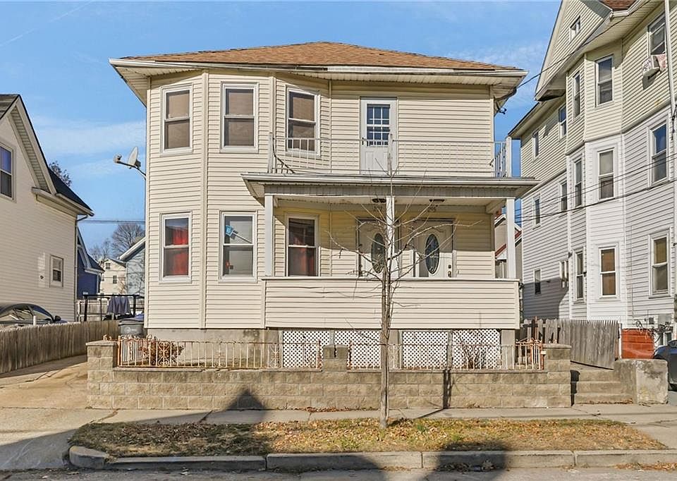 1st image of 295-297 Vermont Ave