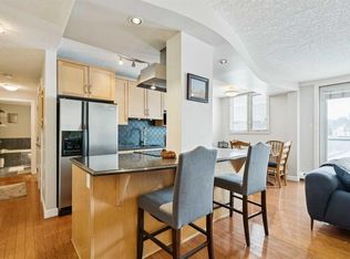 1225 N 15th Ave SW #305, Calgary, AB T3C0X6