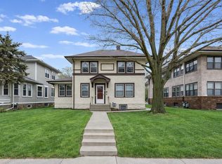 811 Snelling Ave N, Saint Paul, MN 55104